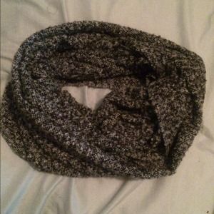 Infinity scarf