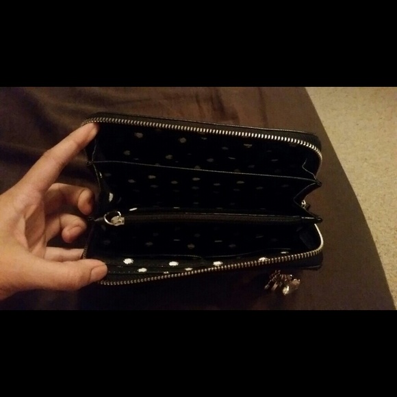 JUICY Tote and wallet gently used BUNDLE - Picture 3 of 4