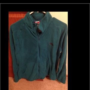 Woman Northface zip up sweater