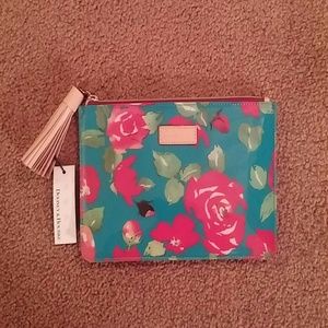 Dooney & Bourke patent leather envelope clutch.