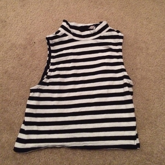 striped crop top