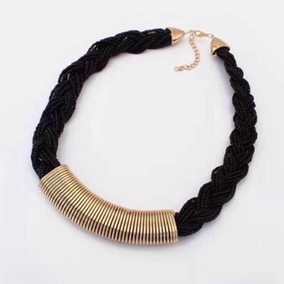 ❌BUNDLED❌Black beaded statement necklace - Picture 2 of 2