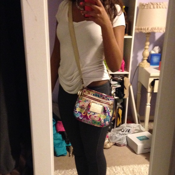 Purse AY knowwww