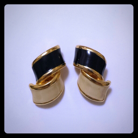 Vintage Jewelry - Vintage earrings