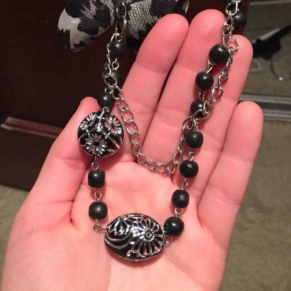 Statement necklace - Picture 3 of 4