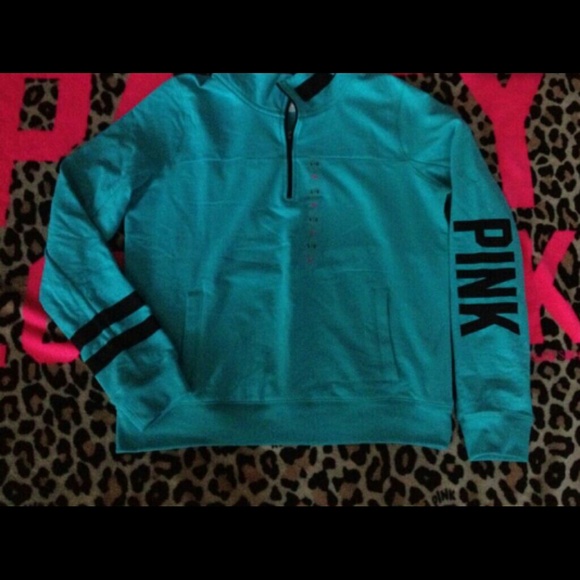 Vs pink half zip. RESERVED FOR MADDY