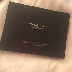 Anastasia contour kit