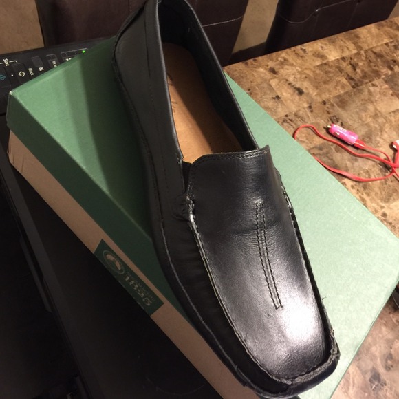 Men's leather slip on dress shoe