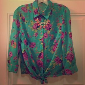 ♦️SOLD♦️ON MERCARI Flowered shirt
