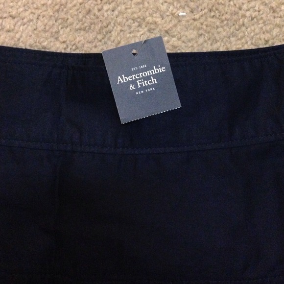 Abercrombie and fitch skirt - Picture 4 of 4