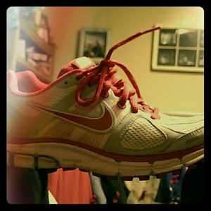 Nike Pegasus 28 size 6.5