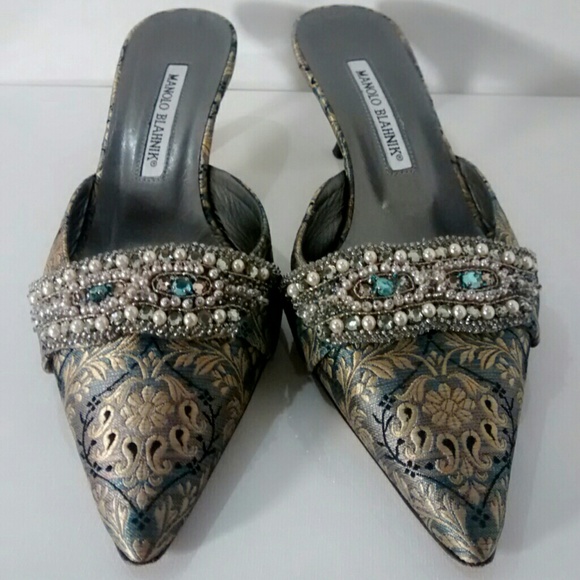 Manolo Blahnik Size 38 Mules