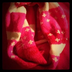 Hollister infinity scarf