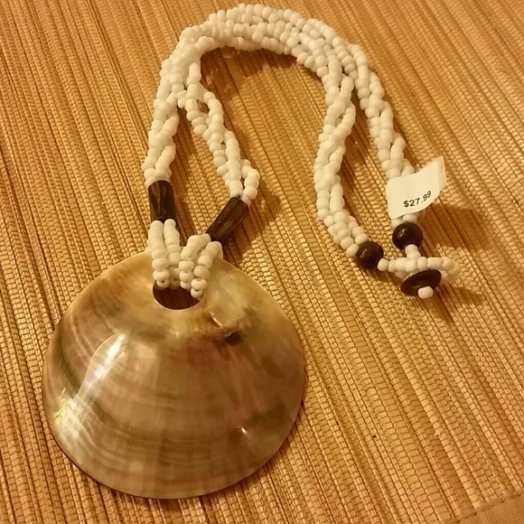 Shell necklace