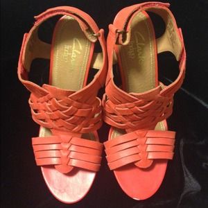 SOLD ⭐️ Coral Pink Sandals w/ Adjustable Straps