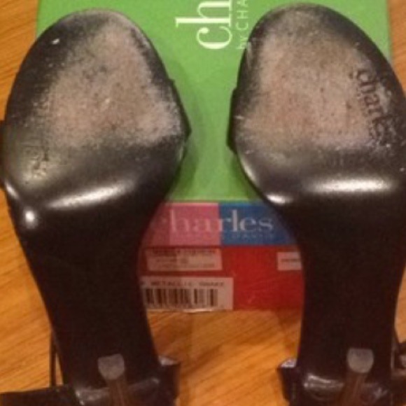Shoes - Picture 2 of 5