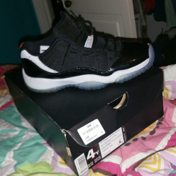 jordan retro 11s