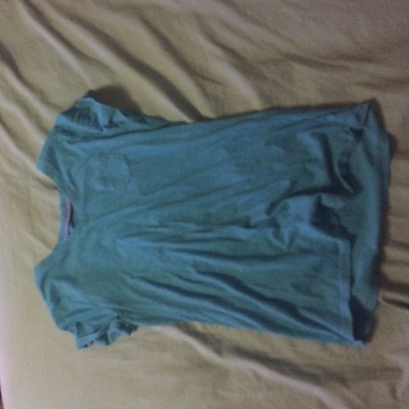 Plain blue t-shirt with one pocket on the left