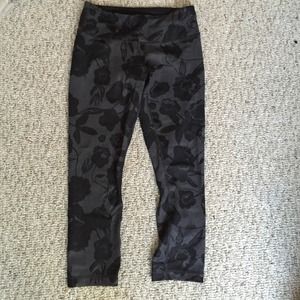 Lululemon crops sold together