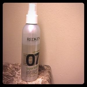 Redken Layer Lift 07