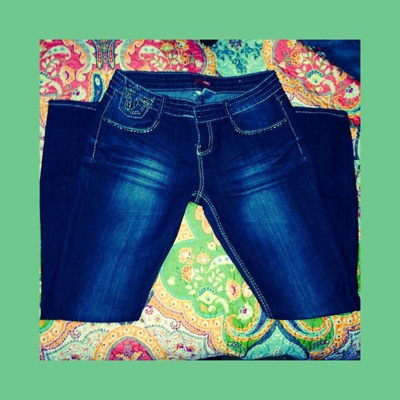 🌸one pair of BONGO jeans🌸