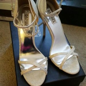 Badgley mischka strappy heel