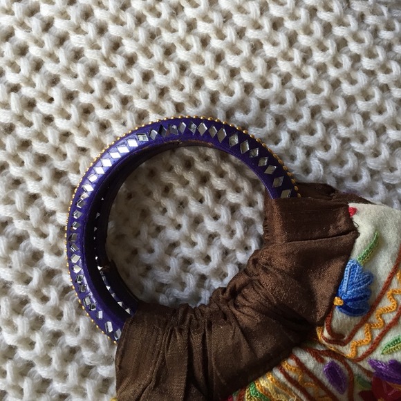 Beautiful Vintage beaded bag with embroidery - Picture 2 of 4