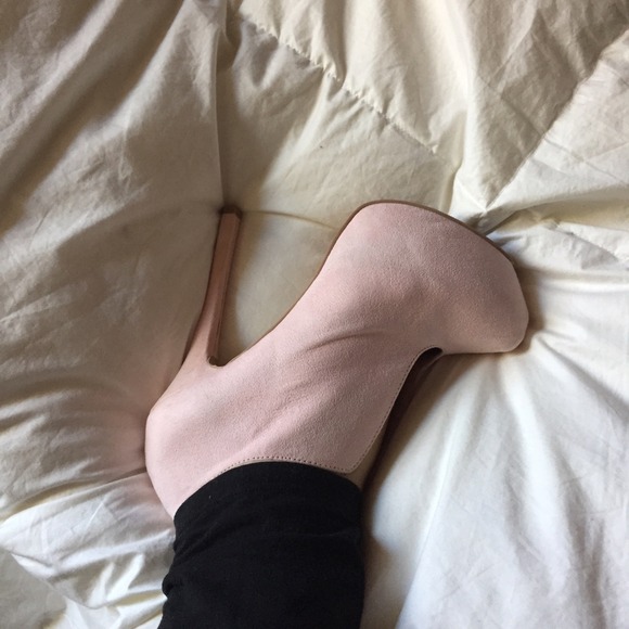 Platform Heels - Picture 4 of 4