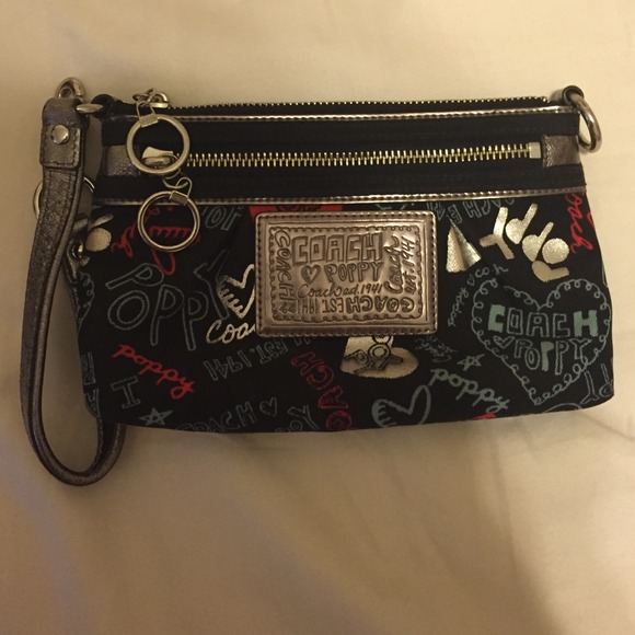 Coach poppy wristlet