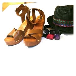 *TORY BURCH RISLEY WOODEN SANDAL* AUTHENTIC