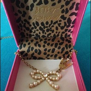 Betsey Johnson Necklace! New!