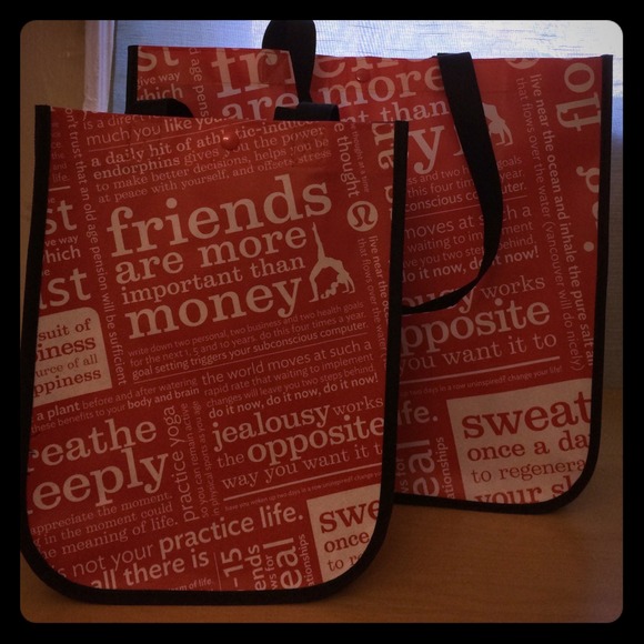 Lululemon bags (2 sizes)