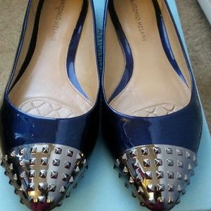 Antonio Melanie two tone flats