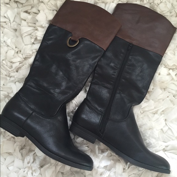 Black and brown riding boots NWOT size 6 1/2