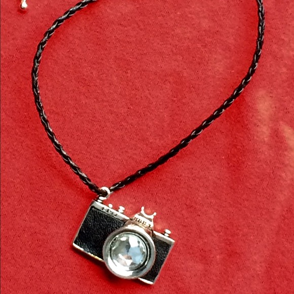 Camera necklace - Picture 2 of 3