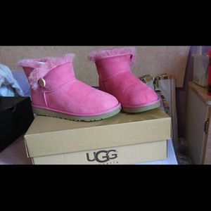 Pink Uggs