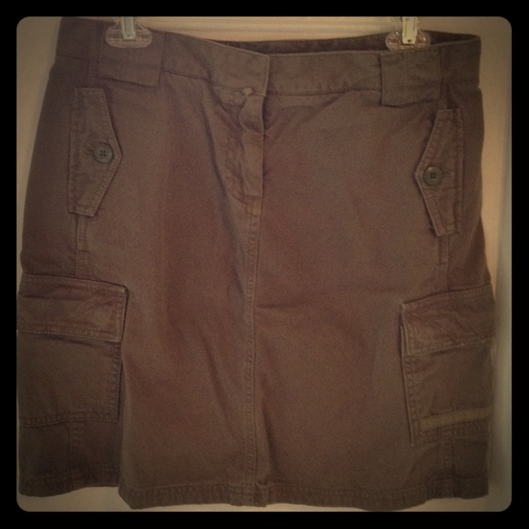 JCREW Olive colored 6 Pocket Cargo Skirt Size 6