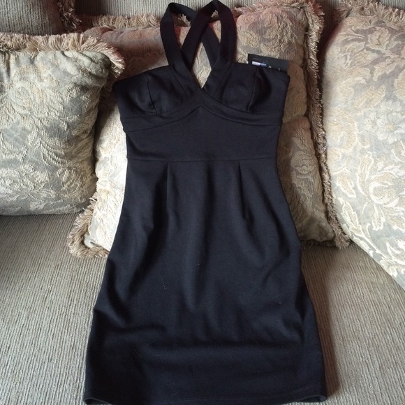 Black dress, crossback