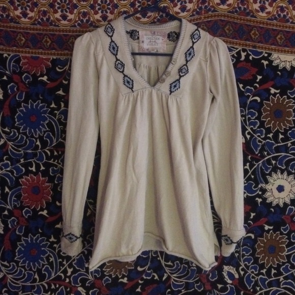 Aztec Pattern Sweater - Picture 1 of 4