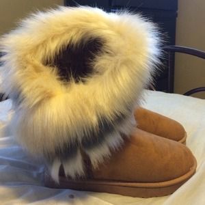 Old gift, never wore them.