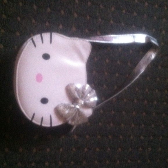 Hello kitty purse