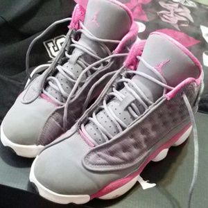 Cool grey/Fusion Pink 13s