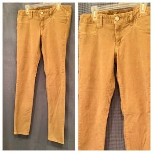 American Eagle skinny cords. Size 4