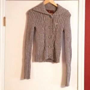 HOLLISTER WOOL CABLE KNIT CARDIGAN