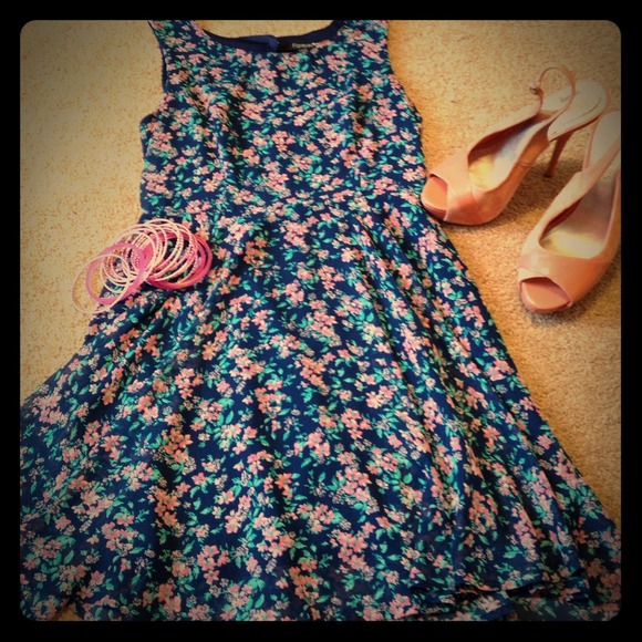 Floral sundress with back cut out