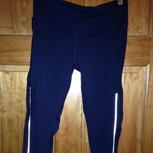 Lululemon Run for Life crop. Size 4. Like new!