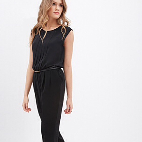 ❌SOLD❌NWOT Chiffon pleated Jumpsuit