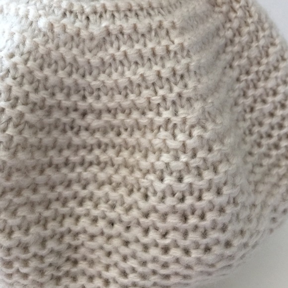 Hat - Picture 3 of 4
