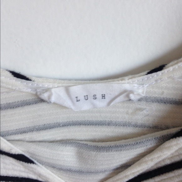 'Lush' paneled dress - Picture 3 of 4