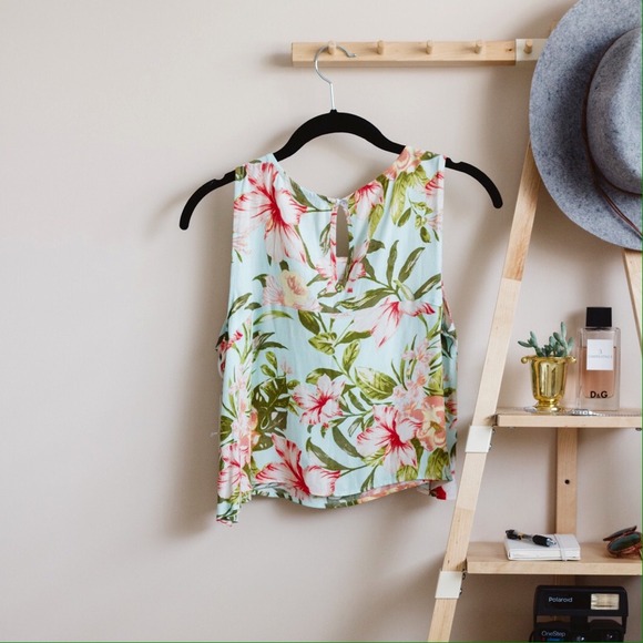 Forever 21 floral crop top - mint - Picture 2 of 3
